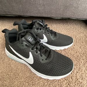 black nike air shoes